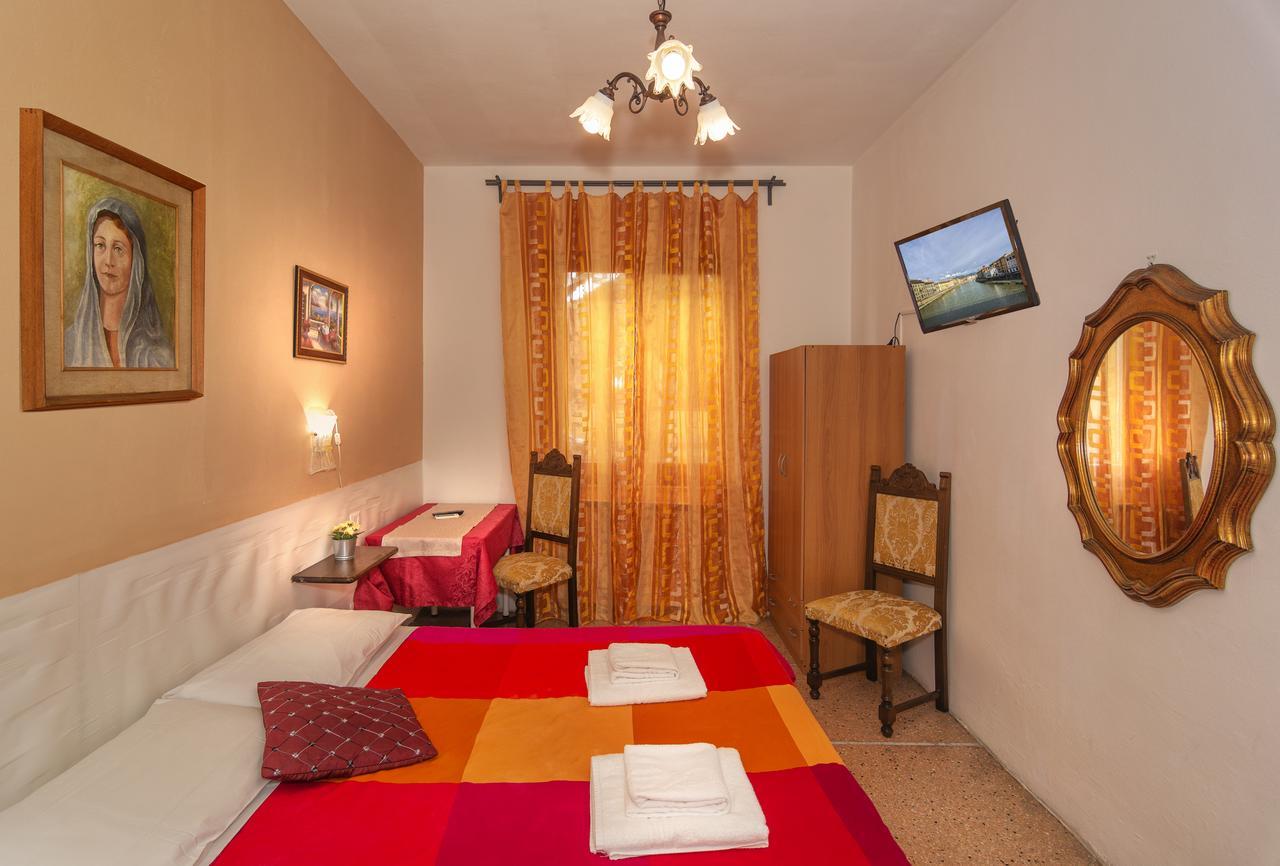 A Casa Doina Tower